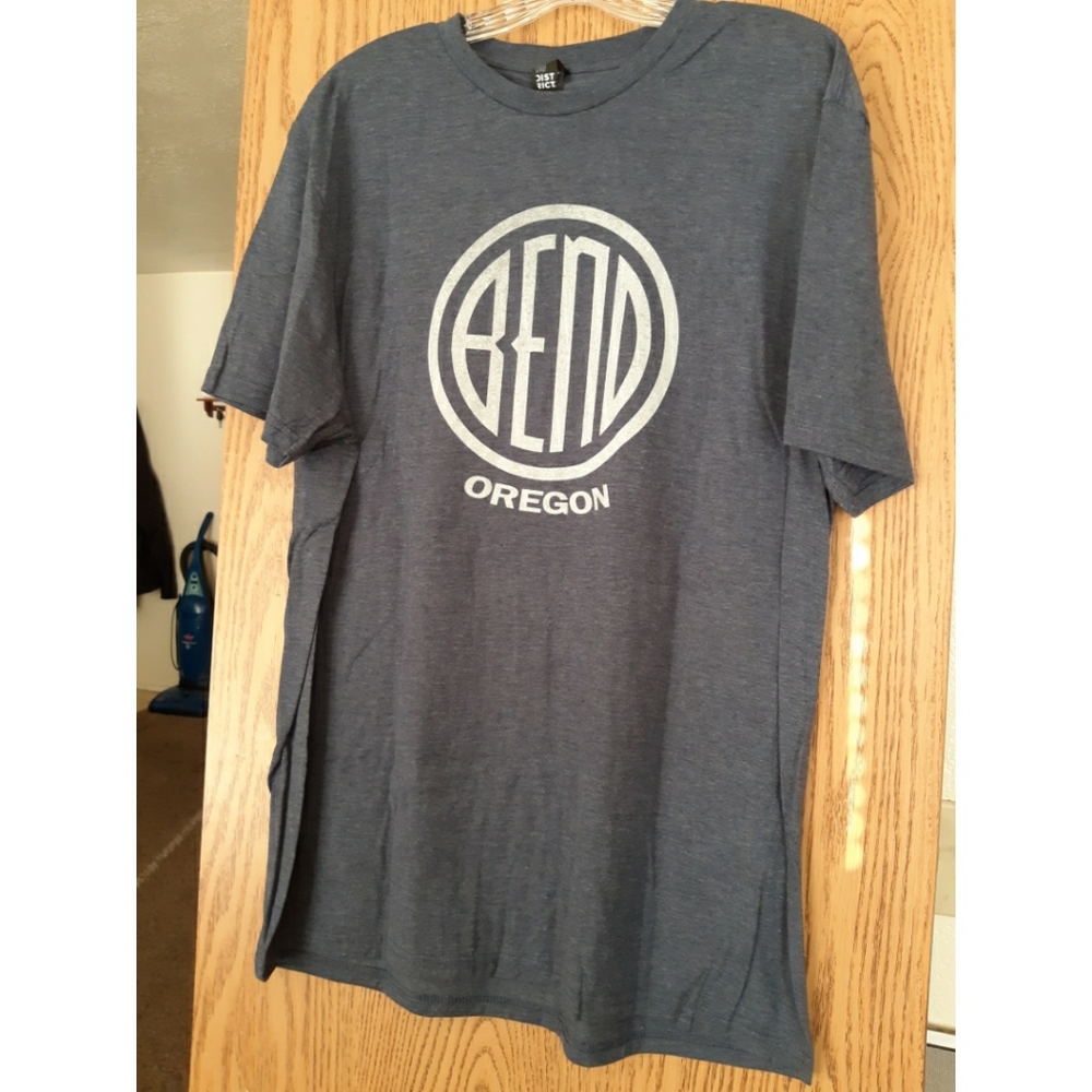 NWOT | Grey-Blue Bend Oregon T-shirt